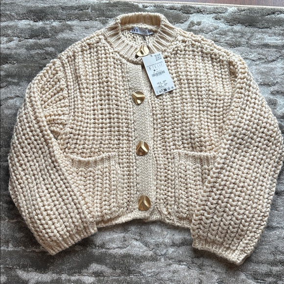 Zara Cream Knit Cardigan with gold Buttons - Picture 2 of 5